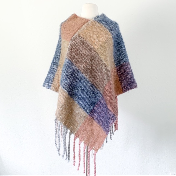 NEW MODCLOTH Soft Shawl - Picture 2 of 7